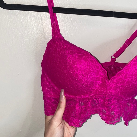 🎱Adorable Pink Victoria Secret bra! - Picture 2 of 7
